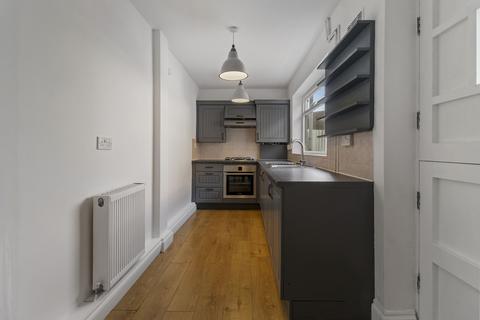 3 bedroom semi-detached house to rent, Cannon Street, Worcester WR5