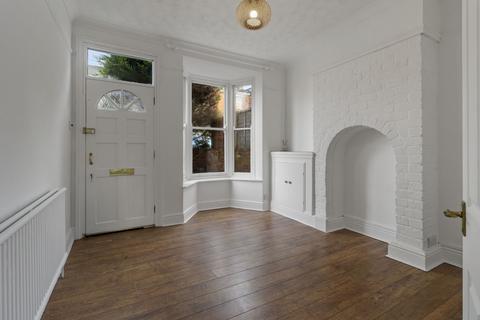 3 bedroom semi-detached house to rent, Cannon Street, Worcester WR5