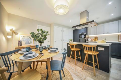 2 bedroom ground floor flat for sale, Syer Court, Hadleigh, Ipswich