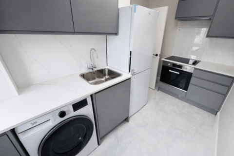 2 bedroom flat to rent, GRANTHAM GARDENS RM6