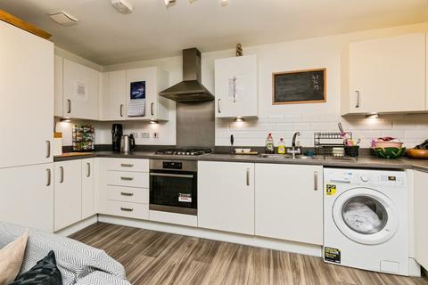 undefined, Timms Close, Horsham
