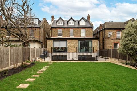undefined, Freeland Ealing W5