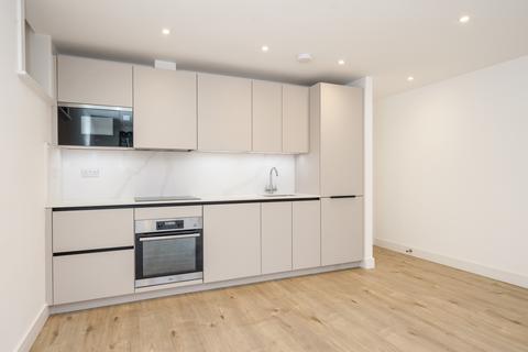 undefined, Freeland Ealing W5
