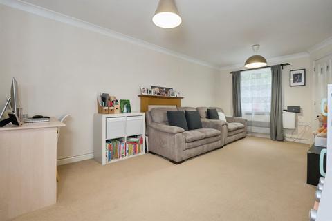 3 bedroom terraced house for sale, Mescott Meadows, Hedge End, SOUTHAMPTON