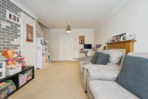 3 bedroom terraced house for sale, Mescott Meadows, Hedge End, SOUTHAMPTON
