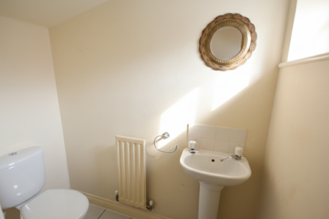 3 bedroom townhouse for sale, Great Oak Drive, Altrincham, WA15 8UH