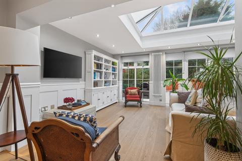 4 bedroom detached house for sale, Poplar Close, EPSOM