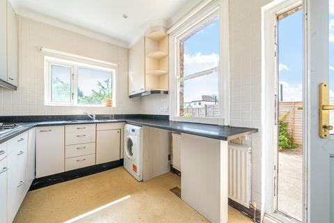 3 bedroom end of terrace house for sale, Bell Road, Enfield