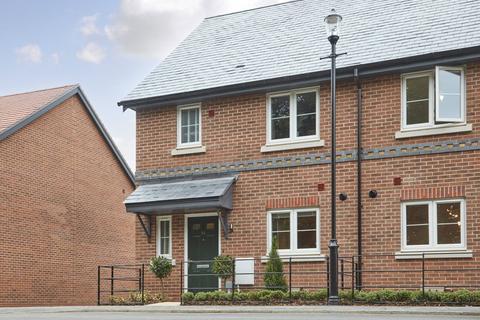 3 bedroom semi-detached house for sale - Highlands Lane, Rotherfield Greys, Henley-on-Thames, Oxfordshire, RG9