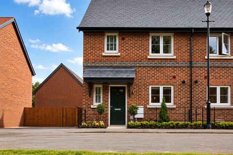 3 bedroom semi-detached house for sale, Highlands Lane, Rotherfield Greys, Henley-on-Thames, Oxfordshire, RG9