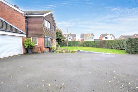 5 bedroom detached house for sale, Fairbanks Walk, Swynnerton, Stone