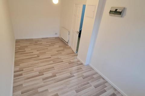 4 bedroom semi-detached house for sale, Derry Close, Harborne, Birmingham