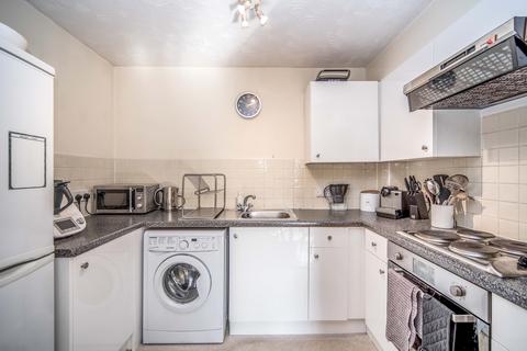 2 bedroom flat to rent, Redwood Grove, Bedford, Bedfordshire, MK42