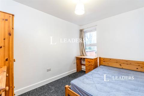 undefined, Sandhurst Road, SO15
