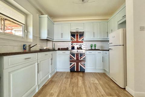 2 bedroom flat for sale, Sutton Place, Bexhill on Sea TN40