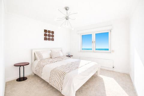 2 bedroom flat for sale, Sutton Place, Bexhill on Sea TN40