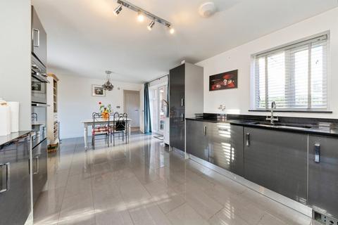 4 bedroom detached house for sale, Fennel Avenue, Stotfold, Hitchin