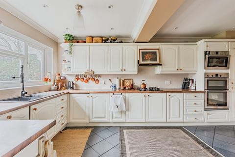 undefined, Reigate Road, Hookwood, Horley