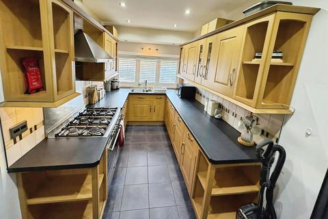 3 bedroom semi-detached house for sale, Colsterdale, Worksop