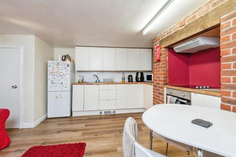 2 bedroom terraced house for sale, Cross Lane, Huddersfield