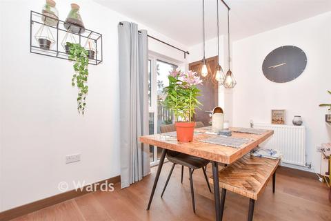 undefined, Adeline Heights, Maidstone ME14