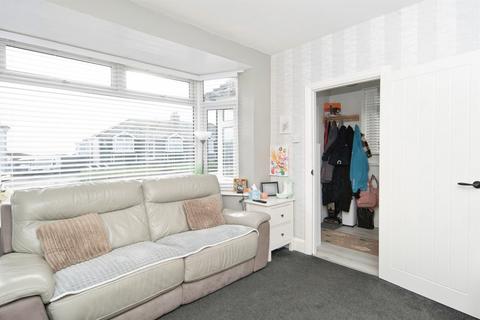3 bedroom semi-detached house for sale, Bexhill Road, St. Leonards-On-Sea