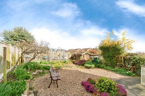 undefined, Davis Avenue, Castleford