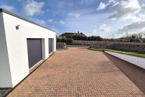 undefined, North Corner, Helston TR12