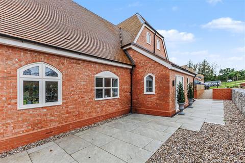 4 bedroom semi-detached house for sale, Welcombe Road, Stratford-Upon-Avon CV37