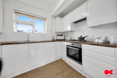 undefined, Bell Avenue, Romford RM3