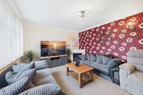 3 bedroom terraced house for sale, Hillside Gardens, Braintree CM7