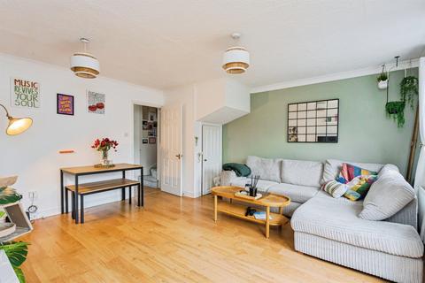 3 bedroom end of terrace house for sale, Wheatsheaf Close, Burgess Hill