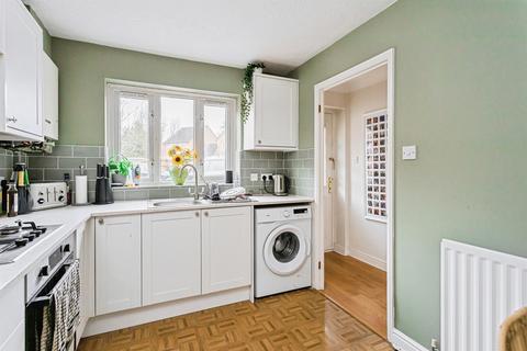 3 bedroom end of terrace house for sale, Wheatsheaf Close, Burgess Hill