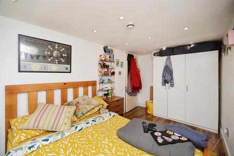 undefined, Matlock Road, Brighton