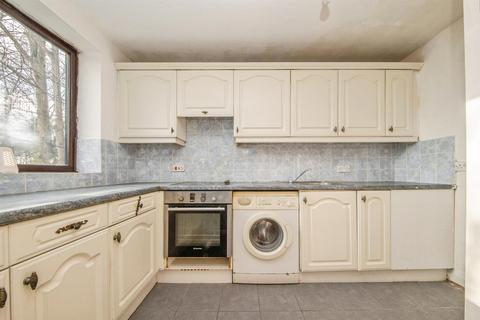 2 bedroom flat for sale, Oakstead Close, Ipswich