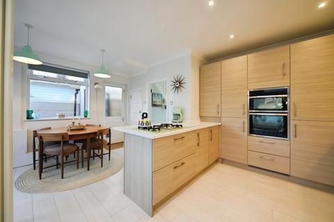undefined, Hillrise Avenue, Watford
