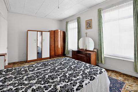 4 bedroom terraced house for sale, Newlyn Road, London