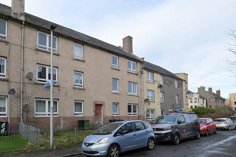 2 bedroom flat for sale, 4/4 Royston Mains Gardens, Edinburgh, EH5 1NP