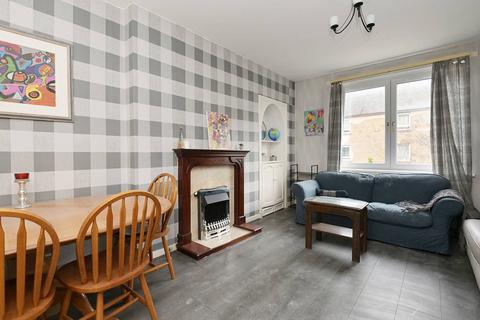 2 bedroom flat for sale, 4/4 Royston Mains Gardens, Edinburgh, EH5 1NP