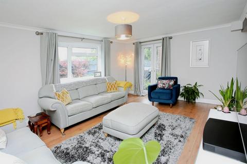 3 bedroom semi-detached house for sale, Emlyn Drive, Caerphilly