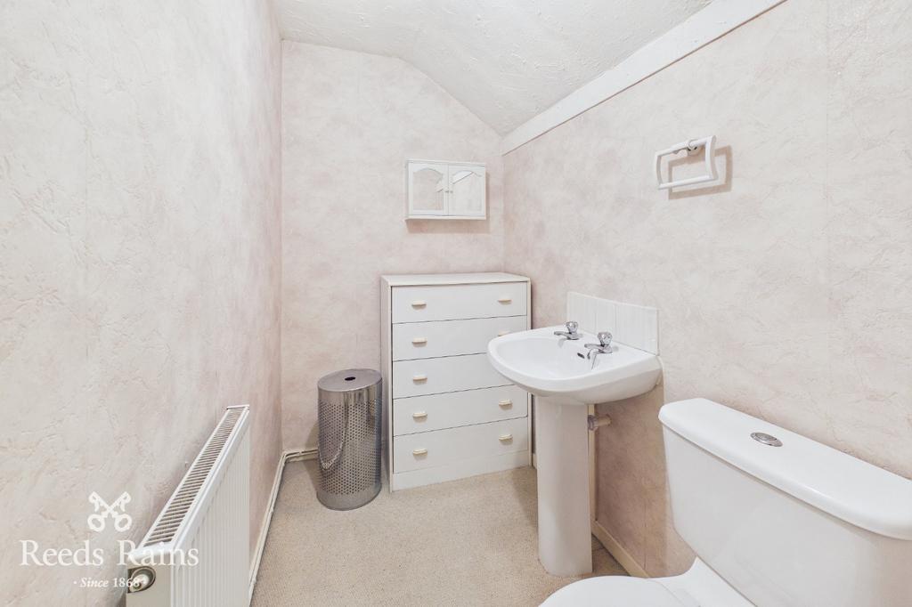 First Floor Wc
