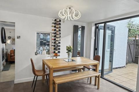 3 bedroom detached house for sale, Ivy Cottage, 35 New Street, Weedon, NN7 4QS