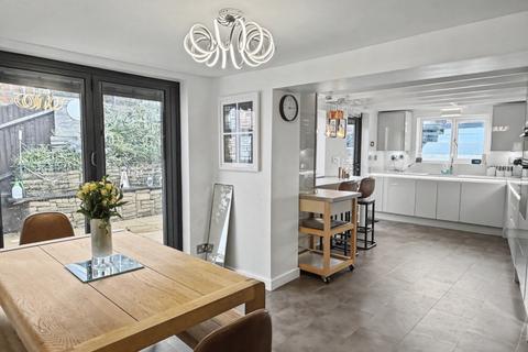3 bedroom detached house for sale, Ivy Cottage, 35 New Street, Weedon, NN7 4QS