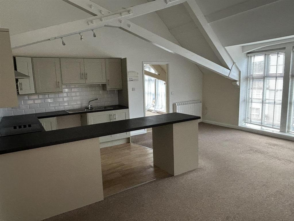 Kitchen - Lounge.JPEG