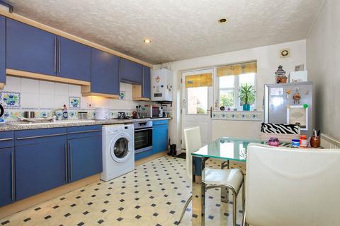 2 bedroom semi-detached house for sale, Meadenvale, Peterborough