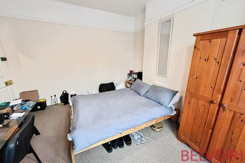 undefined, Teversal Avenue , Lenton NG7