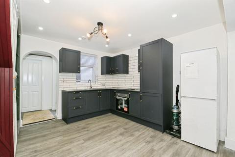2 bedroom end of terrace house for sale, Whalley Street, Peterborough
