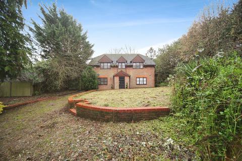 5 bedroom detached house for sale, Little Green Lane, Caddington, Luton