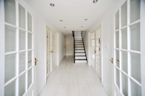 5 bedroom detached house for sale, Little Green Lane, Caddington, Luton