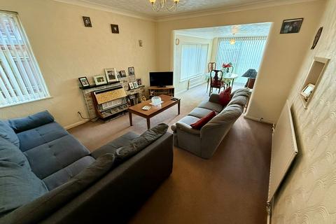 2 bedroom detached bungalow for sale, Fulbridge Road, Peterborough